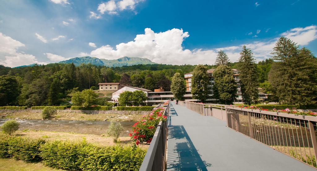 Albergo Sayonara Comano Terme Eksteriør bilde