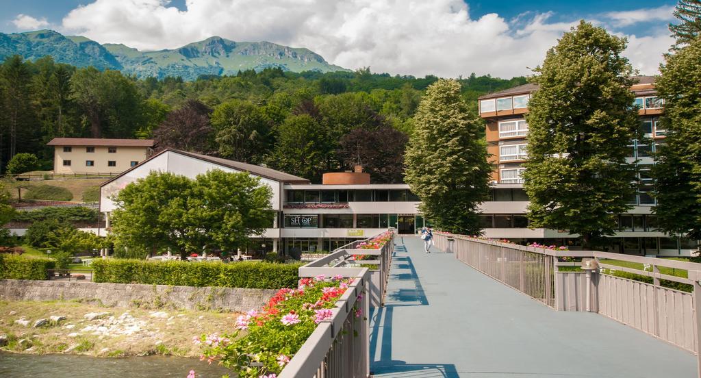 Albergo Sayonara Comano Terme Eksteriør bilde
