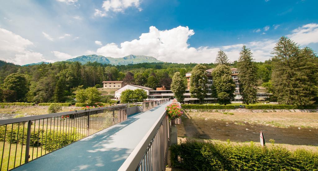 Albergo Sayonara Comano Terme Eksteriør bilde