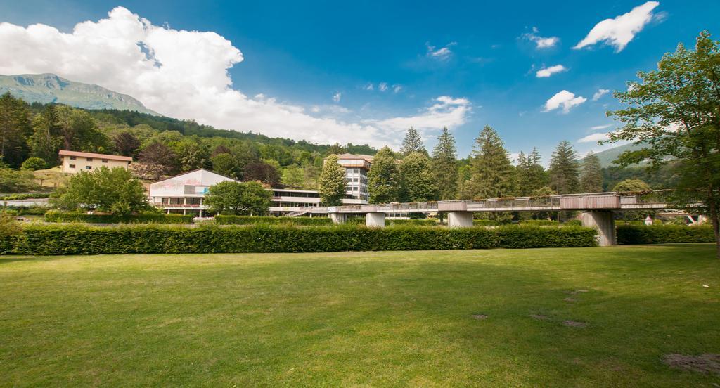 Albergo Sayonara Comano Terme Eksteriør bilde