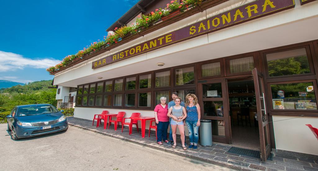 Albergo Sayonara Comano Terme Eksteriør bilde
